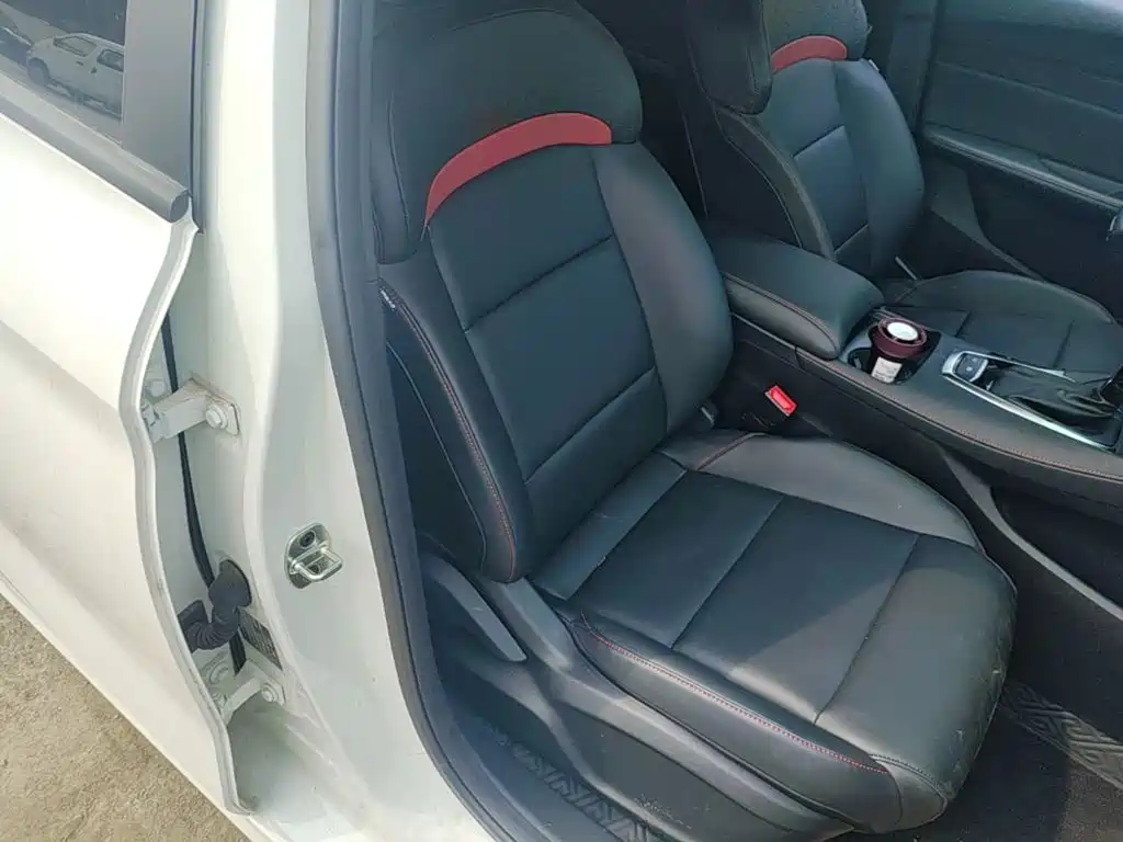 MG MG5 2025 2025 180DVVT Global Luxury Edition