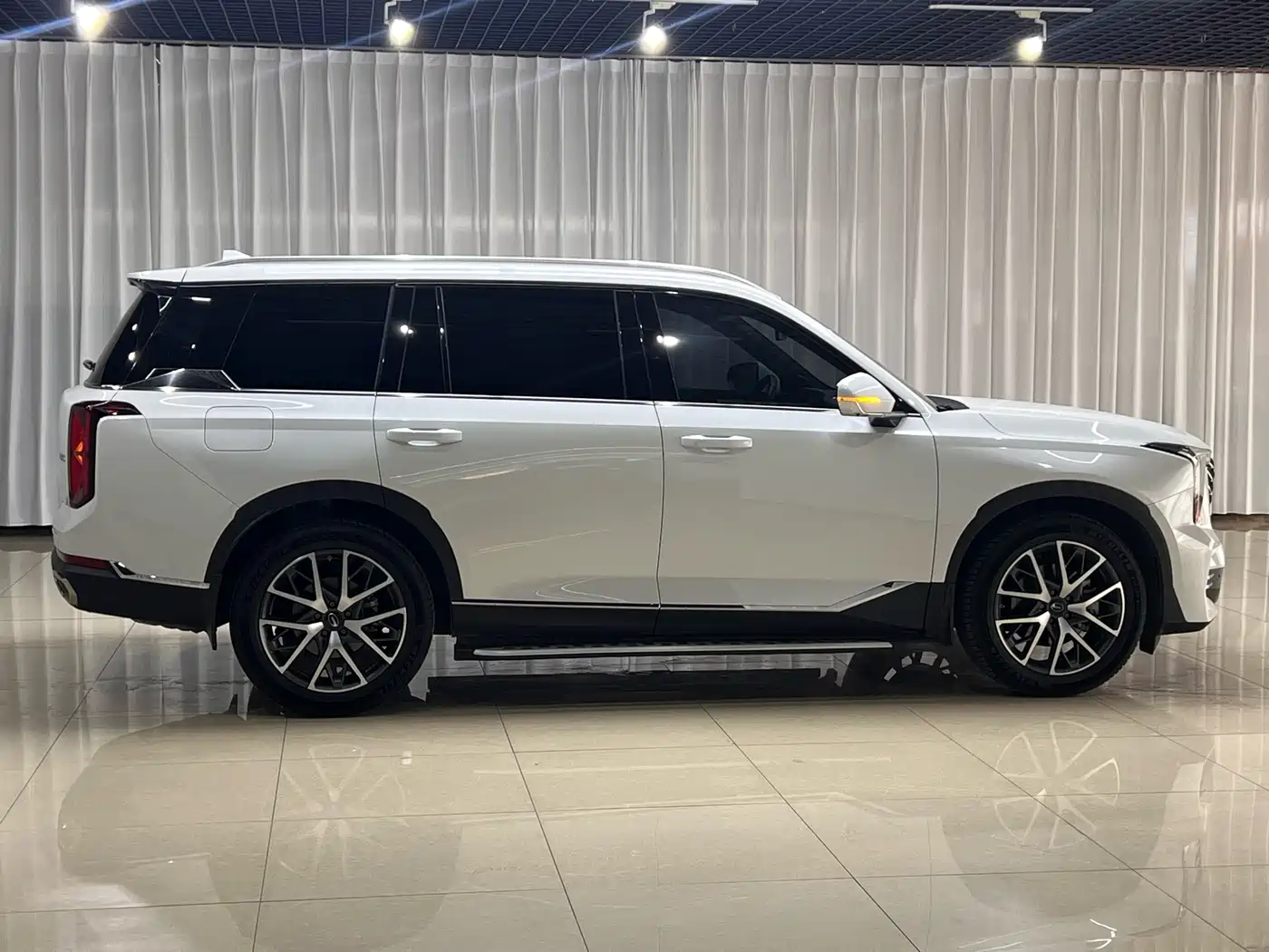 GAC Trumpchi Trumpchi GS8 2024 Navigator Series 2.0TGDI 2WD Luxury Smart Connect Edition фото 4