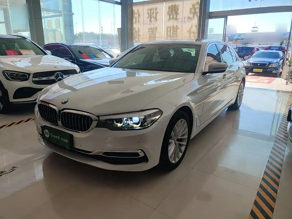 Фото 1 - BMW 5 Series