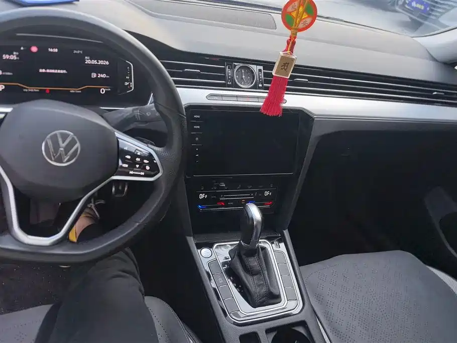 Volkswagen Magotan 2023 Model 2 Million Commemorative Edition 330TSI DSG Luxury фото 12