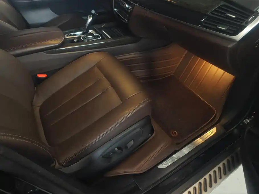 BMW X5 (Import) 2014 xDrive35i Leading фото 8
