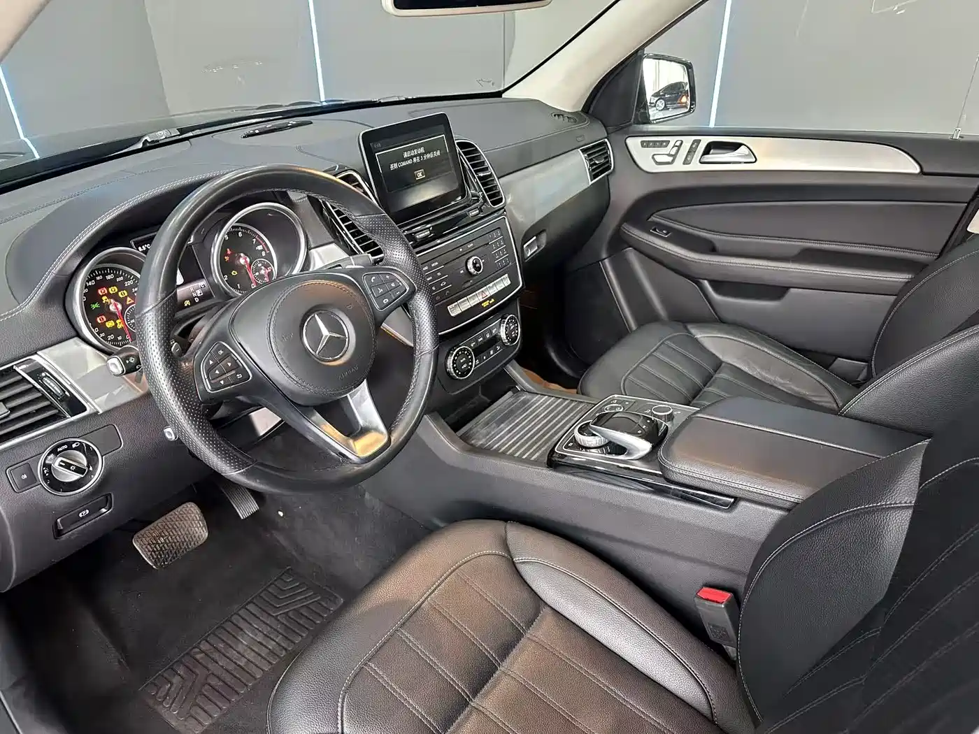 Mercedes-Benz GLS 2017 GLS 400 4MATIC Dynamic фото 11