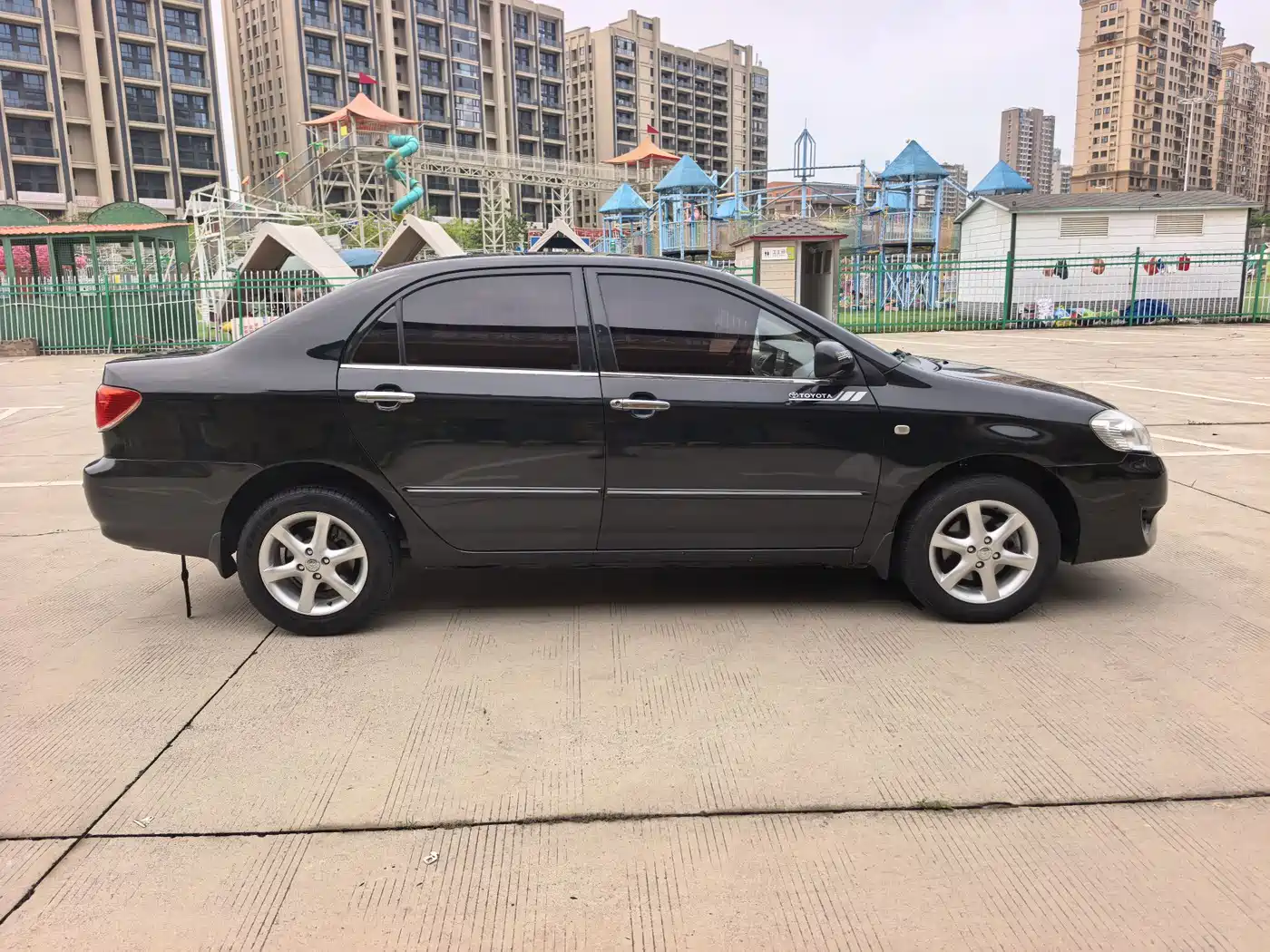 Toyota Corolla 2011 1.6L Automatic Classic Edition фото 4