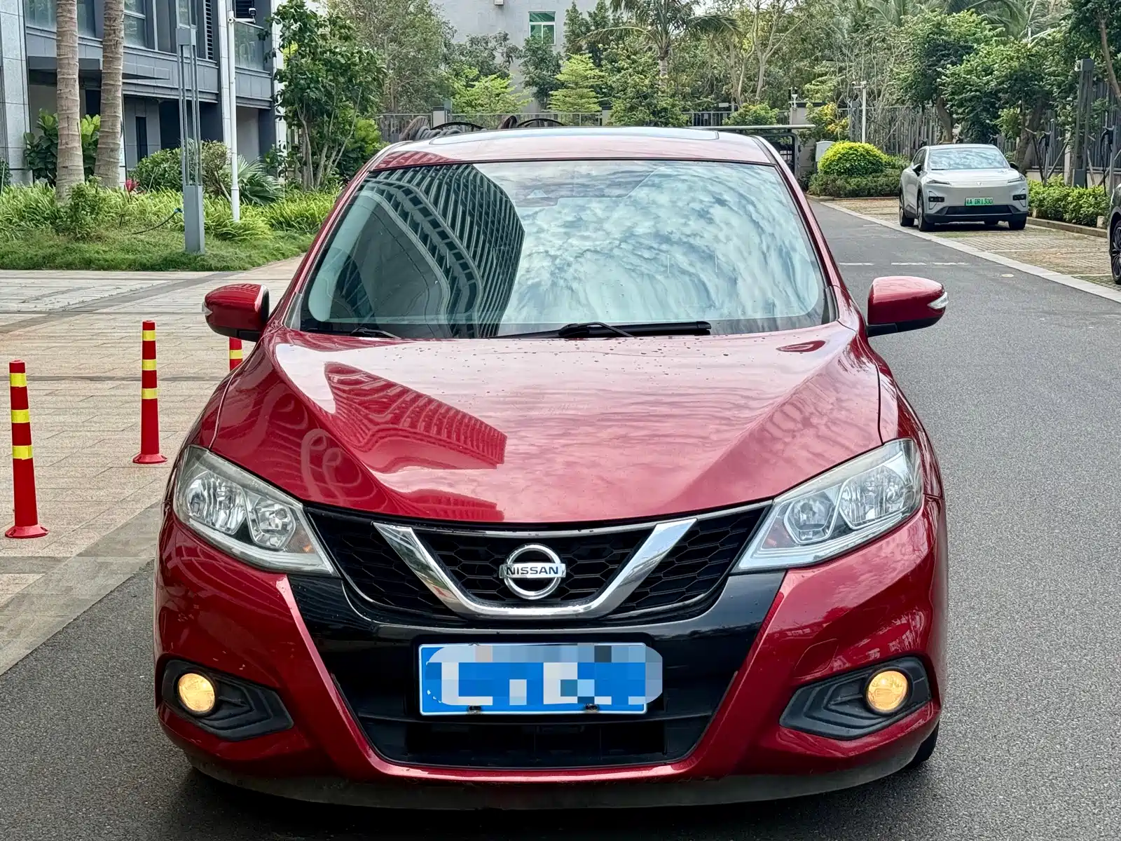 Фото 3 - Nissan Tiida