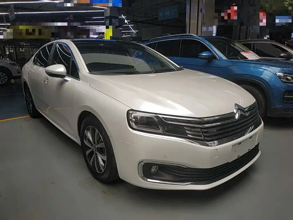Photo 4 - Citroën C6