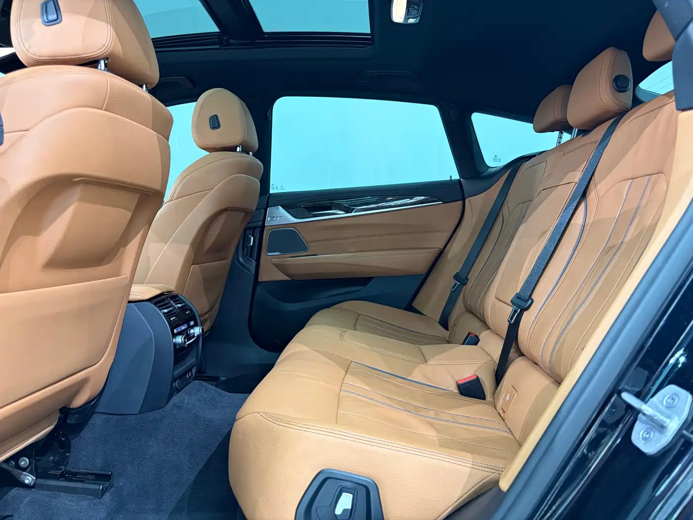 BMW 6 Series GT 2022 Model 630i M Sport Package фото 15