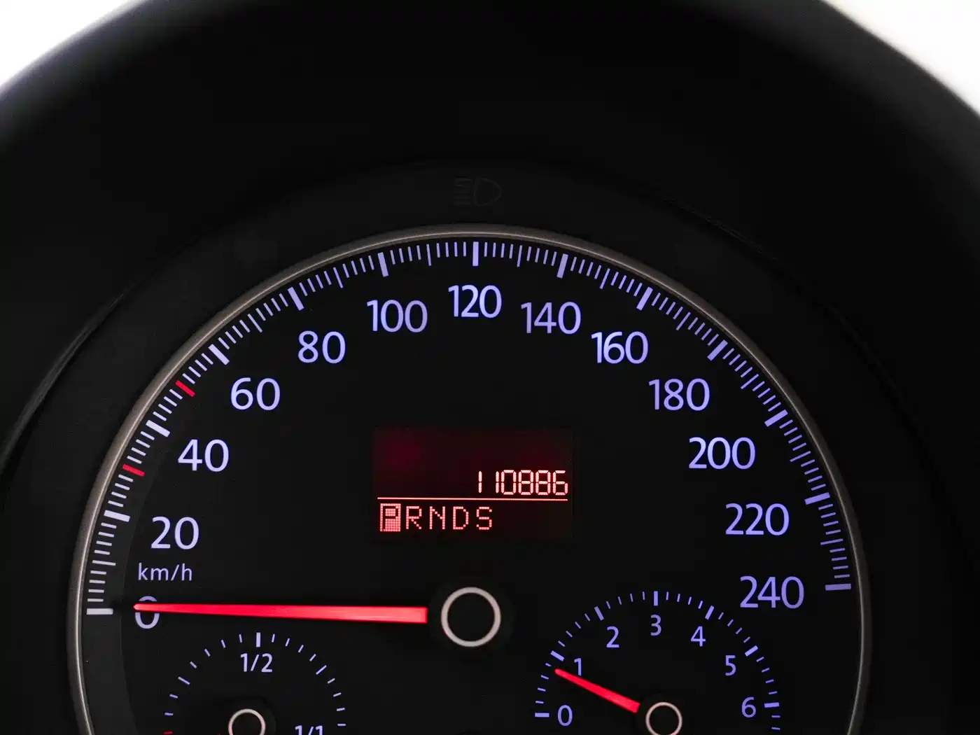 Volkswagen Beetle 2008 1.8T AT Luxury фото 9