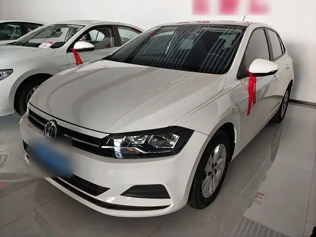 Volkswagen Polo 2019 Plus 1.5L Automatic Panorama Enjoyment Edition фото 2