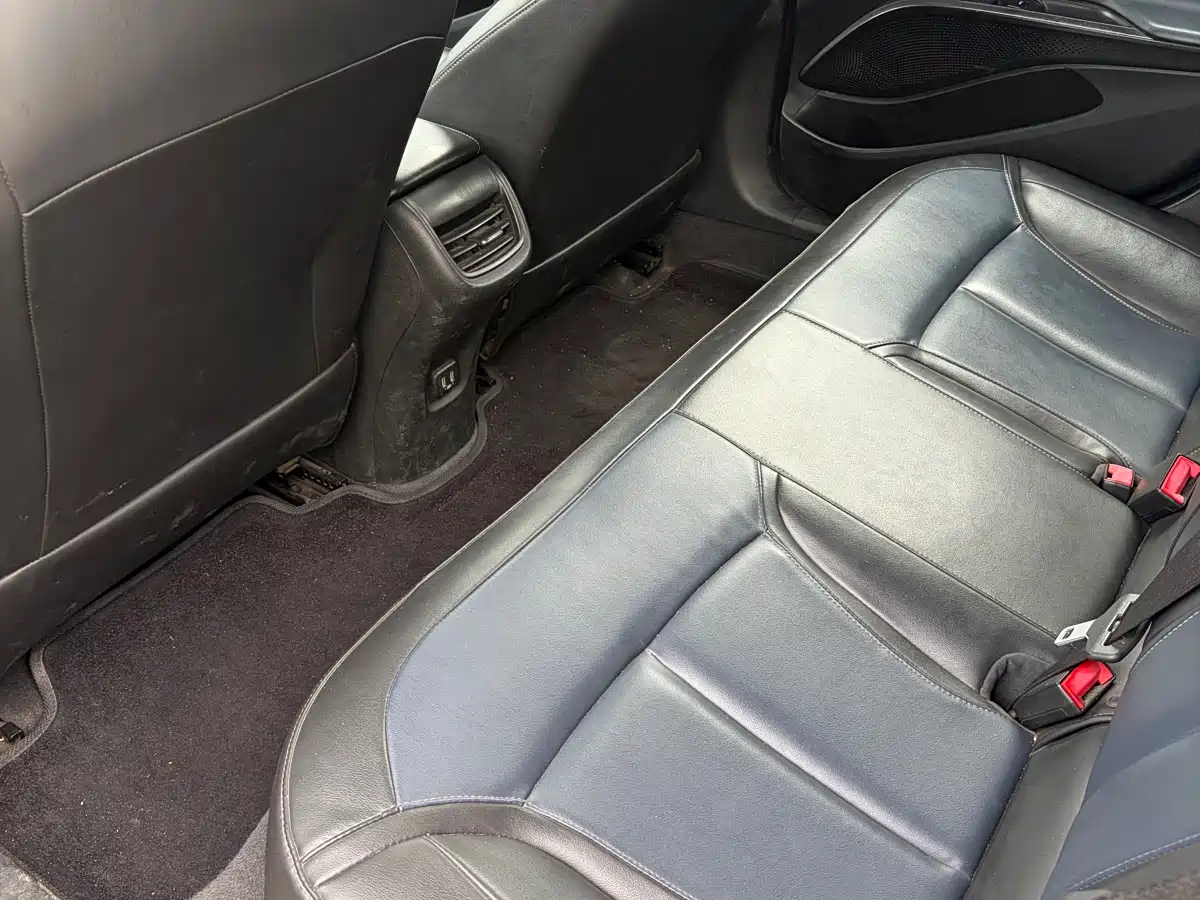 Buick Velite 6 2019 Connected Fashion Edition фото 11