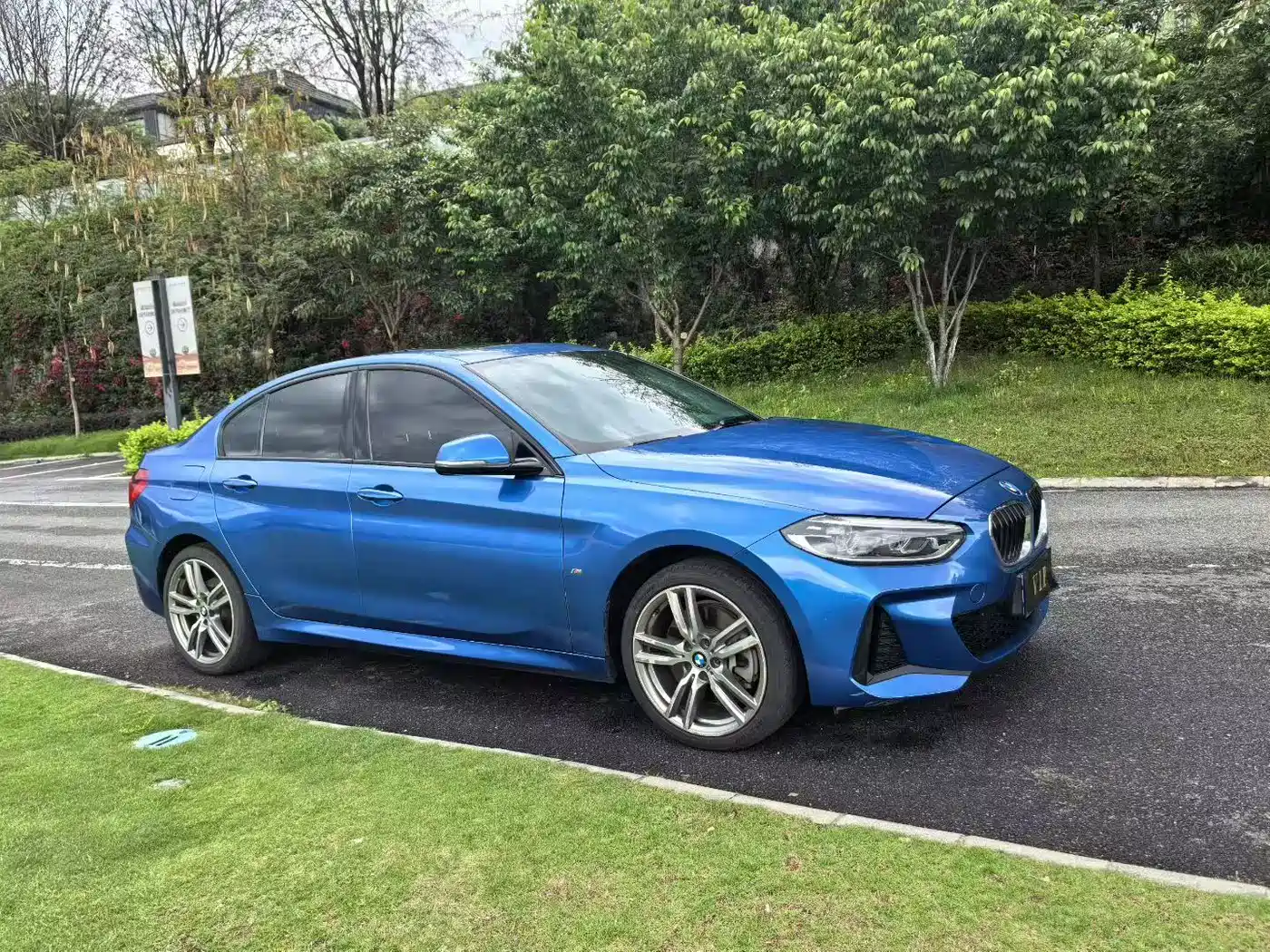 BMW 1 Series 2019 120i Leading M Sport Package фото 3