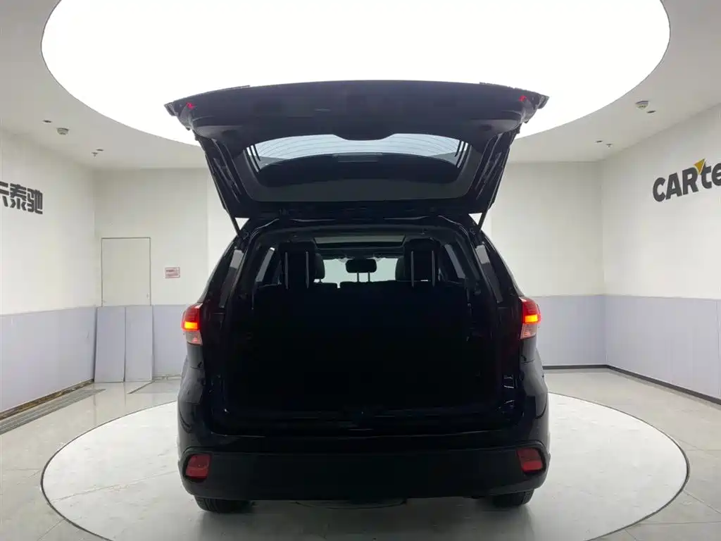 Toyota Highlander 2021 2.0T AWD Luxury 7-Seater фото 29