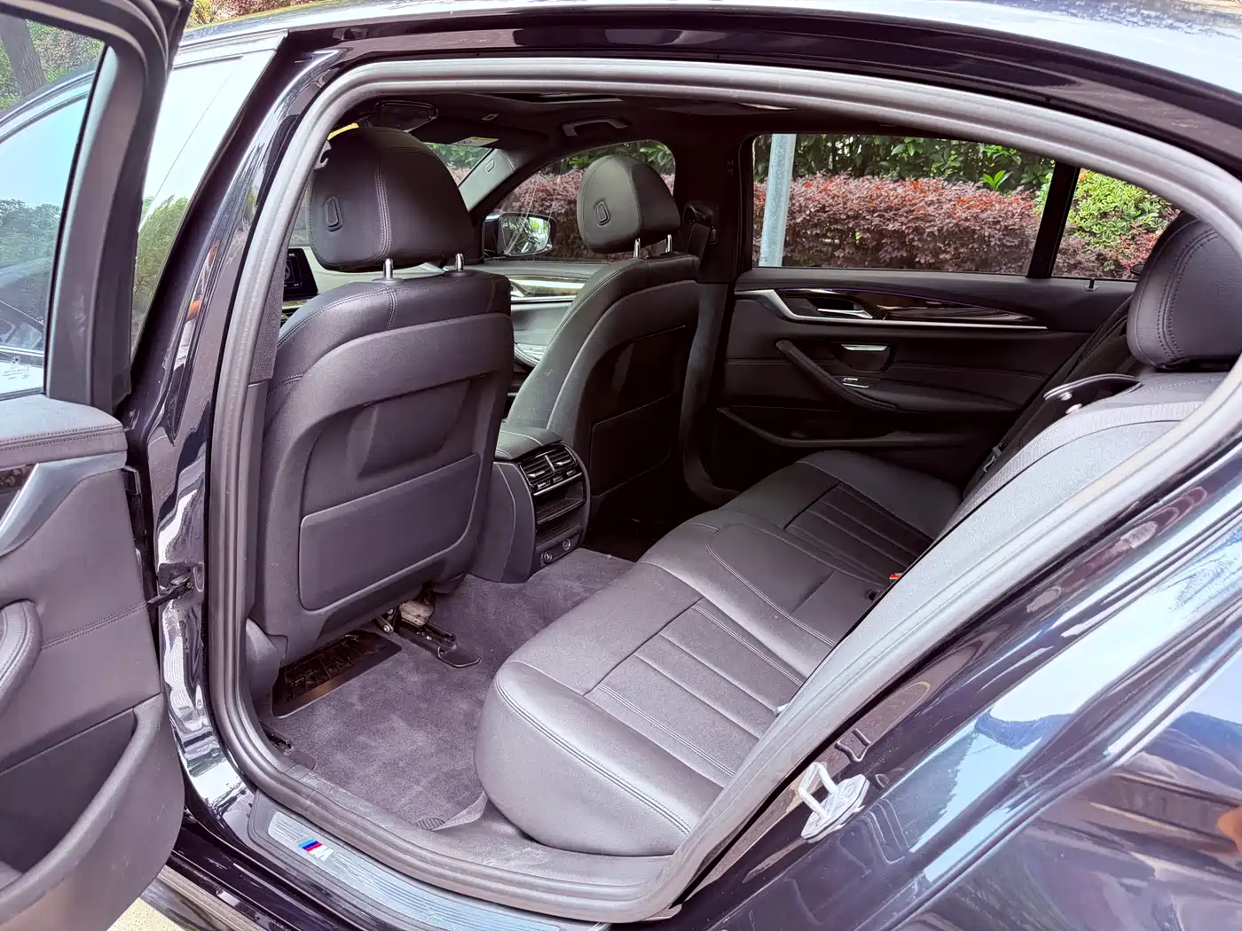 BMW 5 Series 2018 525Li M Sport Package фото 13