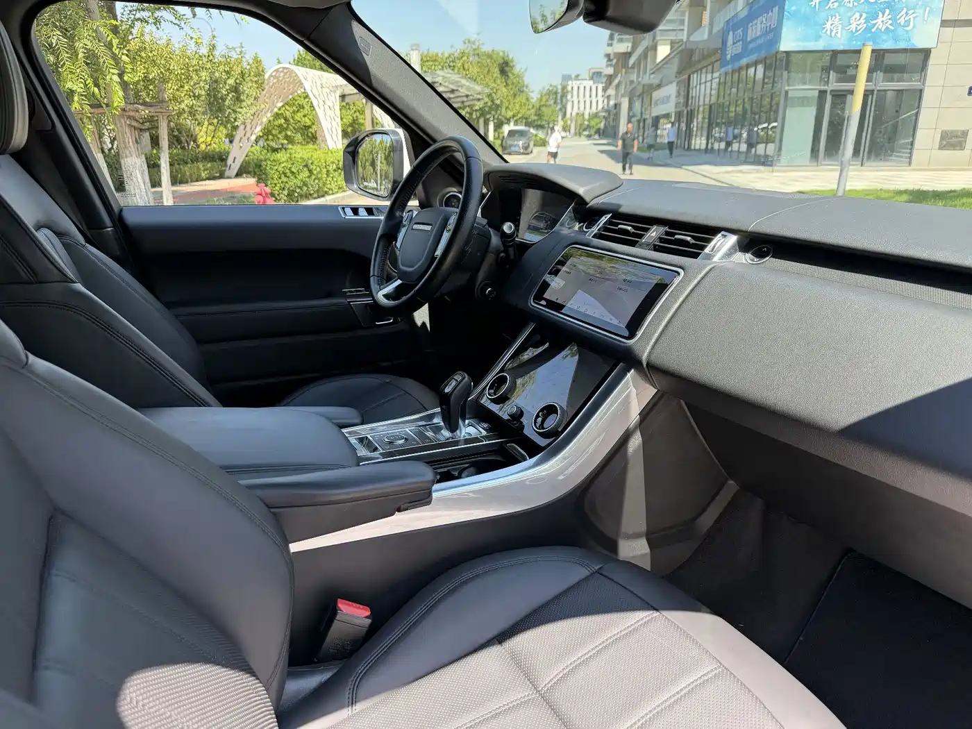 Land Rover Range Rover Sport PHEV 2018 2018 Model P400e