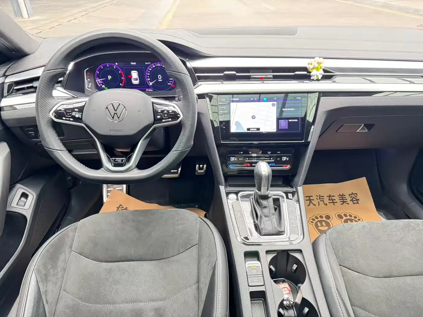 Volkswagen FAW-Volkswagen CC 2024 330TSI Dazzling Edition фото 8