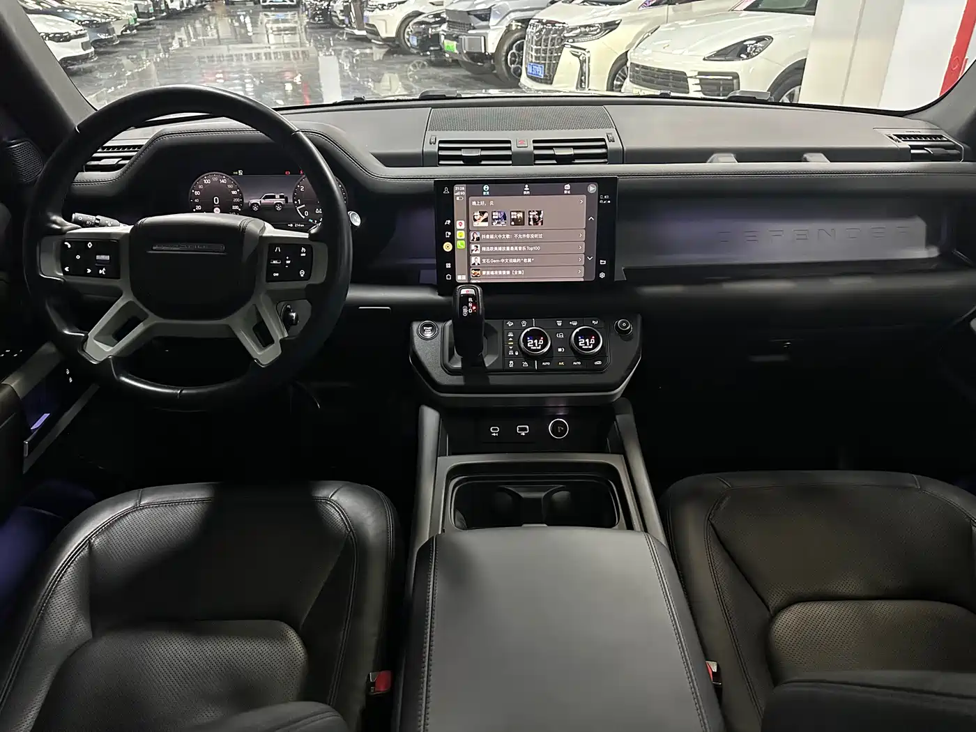 Land Rover Defender 2023 Facelift 90 3.0T P400 XS фото 6