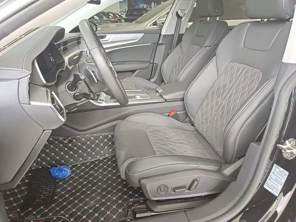 Audi A7L 2025 2024 45 TFSI quattro Premium Luxury