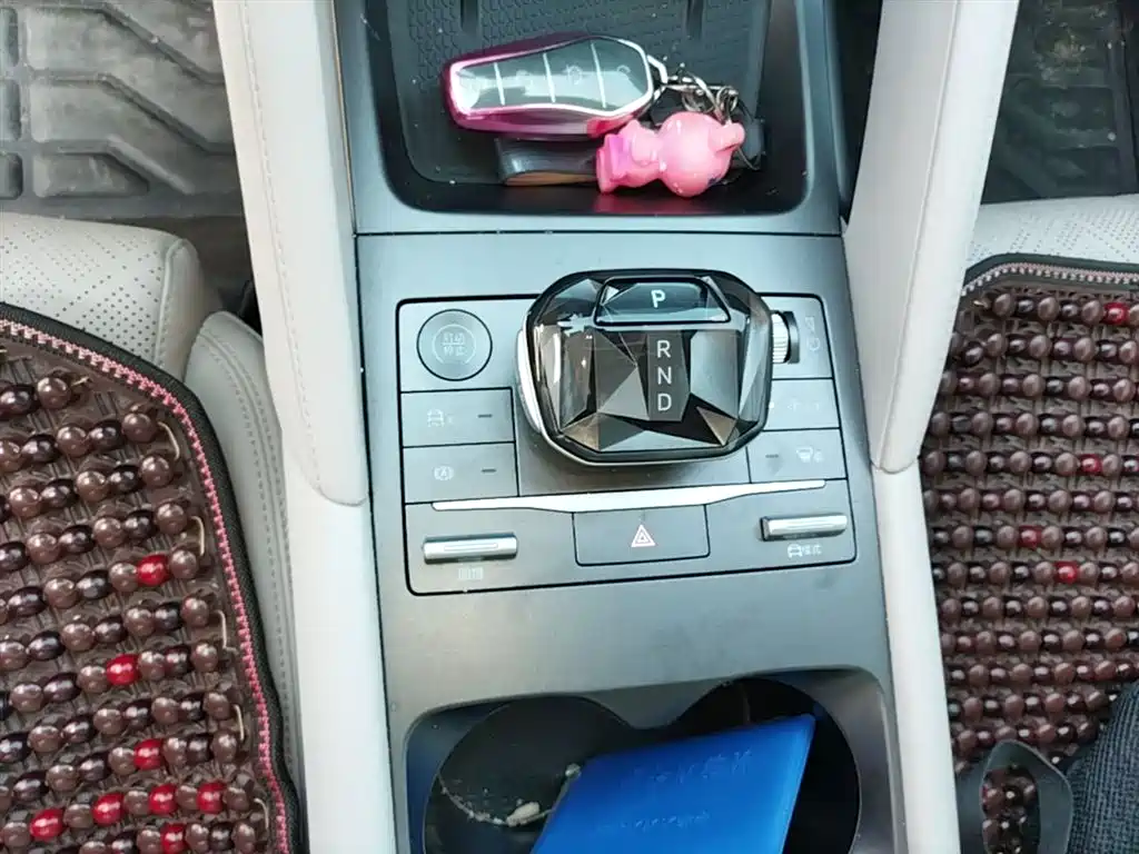 BYD Yuan UP 2024 401KM Vitality Edition фото 14