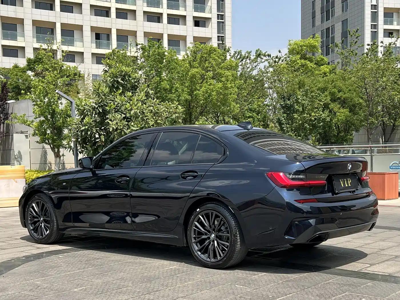 BMW 3 Series 2021 325i M Sport Night Edition фото 5