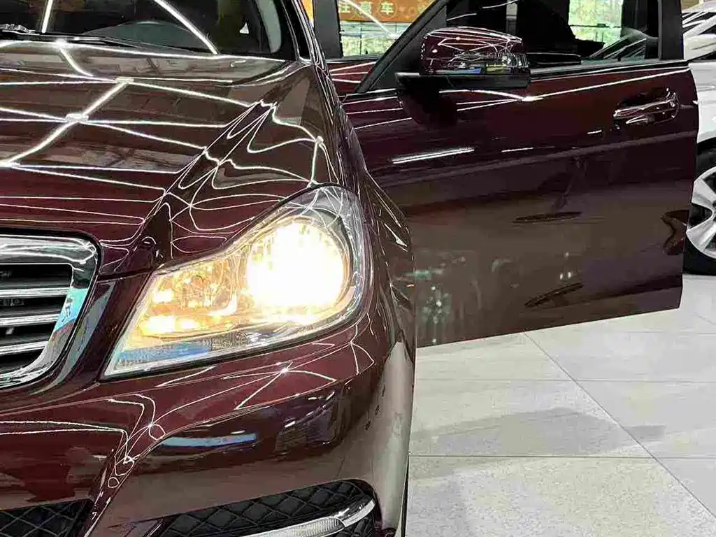 Mercedes-Benz C-Class 2013 2013 Model C 180 CGI Classic
