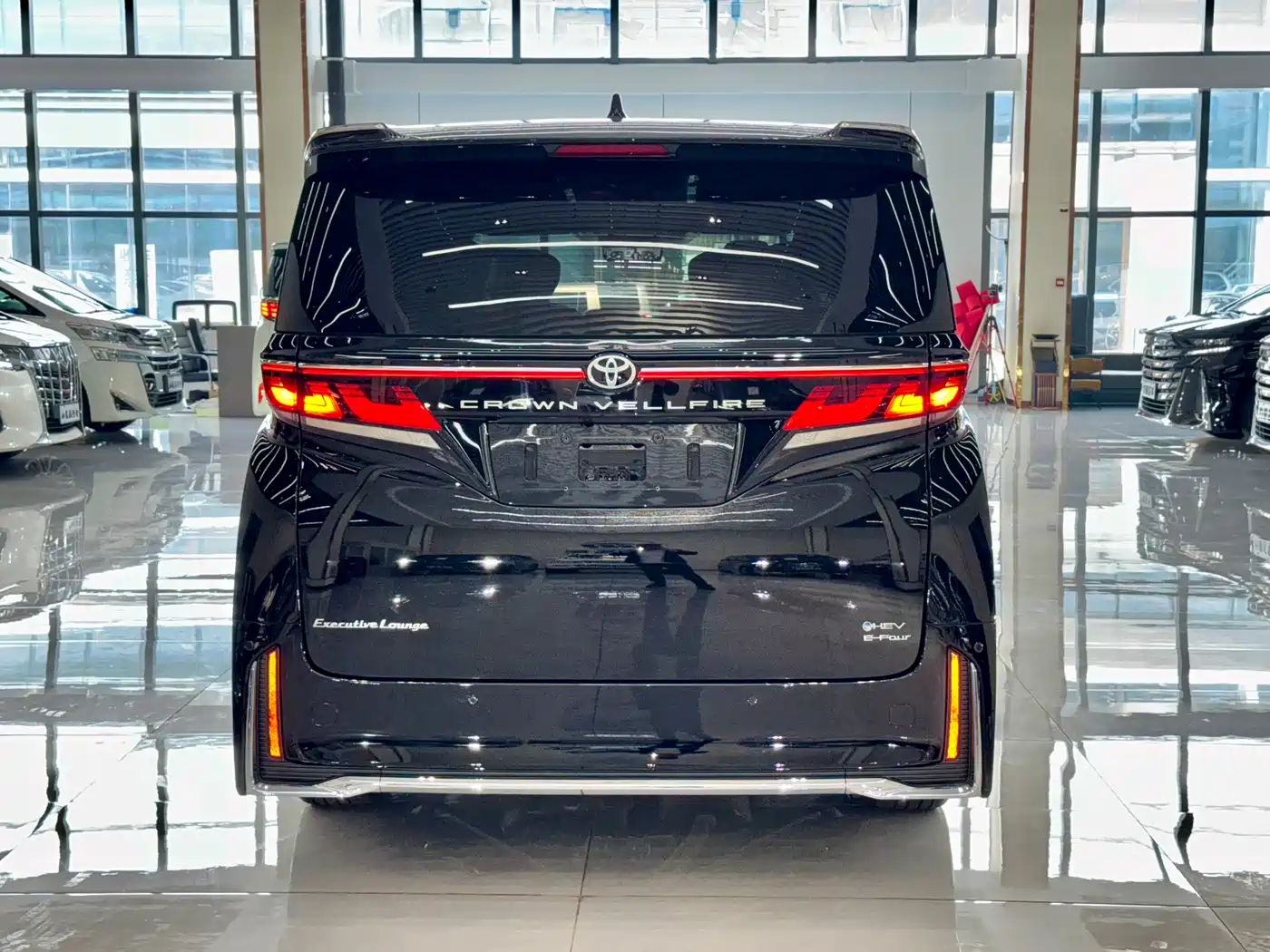 Toyota Vellfire 2025 2024 Crown Hybrid 2.5L Executive Premium Edition