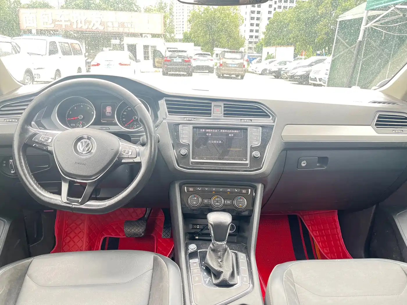 Фото 5 - Volkswagen Tiguan L