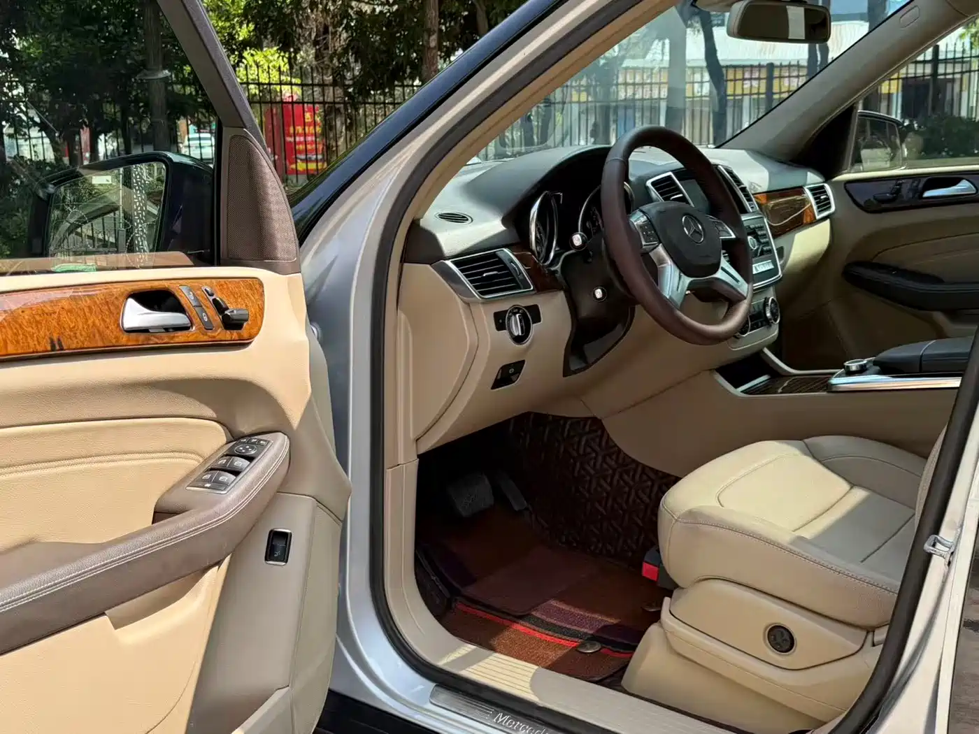 Mercedes-Benz M-Class 2014 ML 400 4MATIC Dynamic фото 20