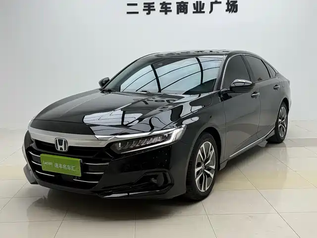 Honda Accord 2022 Sharp Hybrid 2.0L Sharp Leader Edition — фото 1