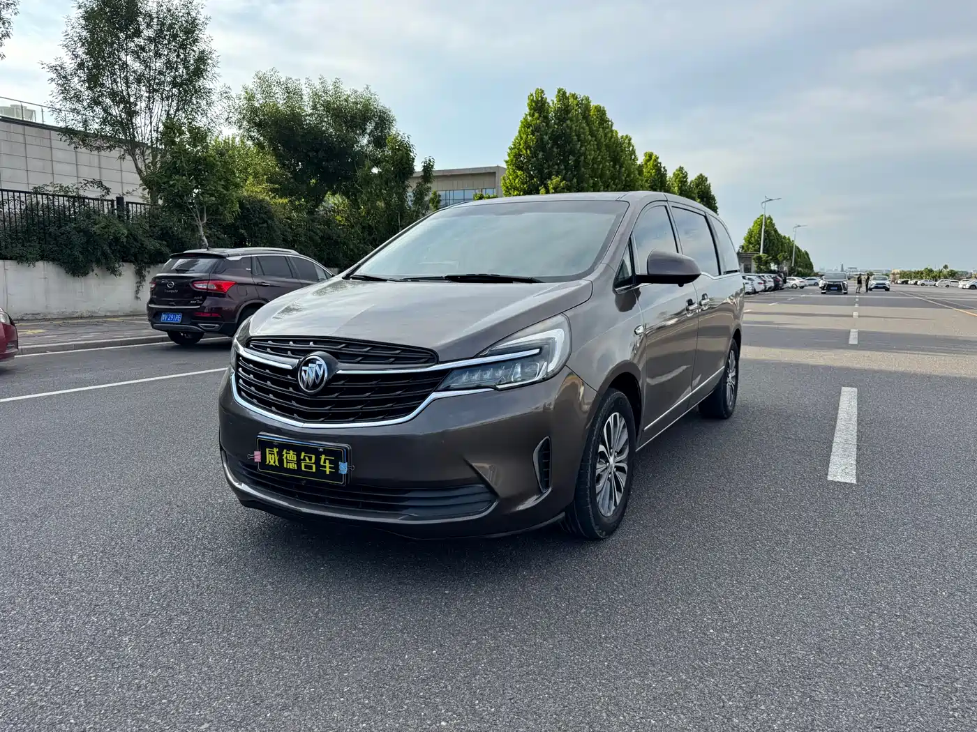 Buick GL8 2020 Model Land Business Class 652T Luxury