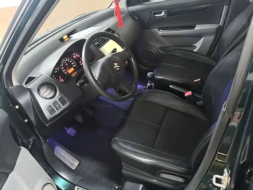 Suzuki Swift 2017 2016 1.5L Manual Fashion Cool Edition