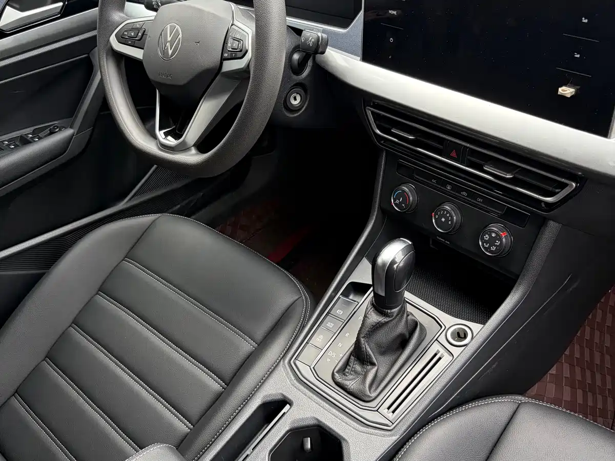Volkswagen Lavida 2023 1.5L Auto Delight Edition фото 5