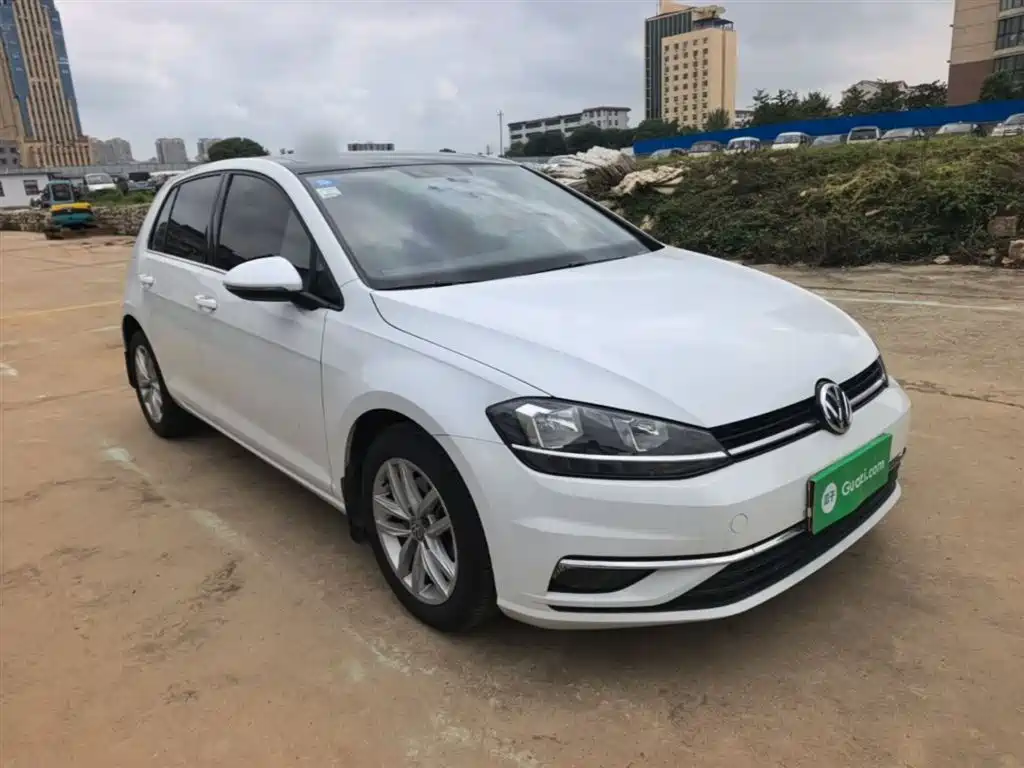 Volkswagen Golf 2018 1.6L Automatic Comfort фото 4