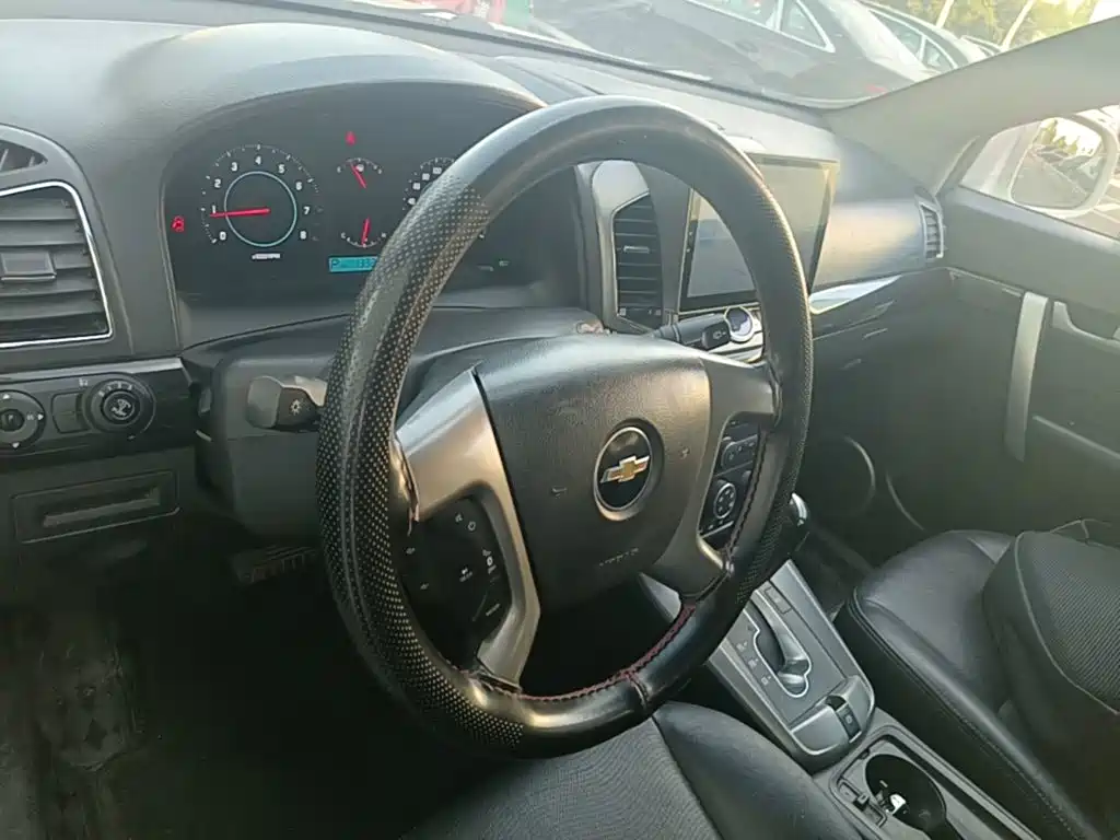 Chevrolet Captiva 2020 2017 2.4L 2WD Urban Edition 7-Seater