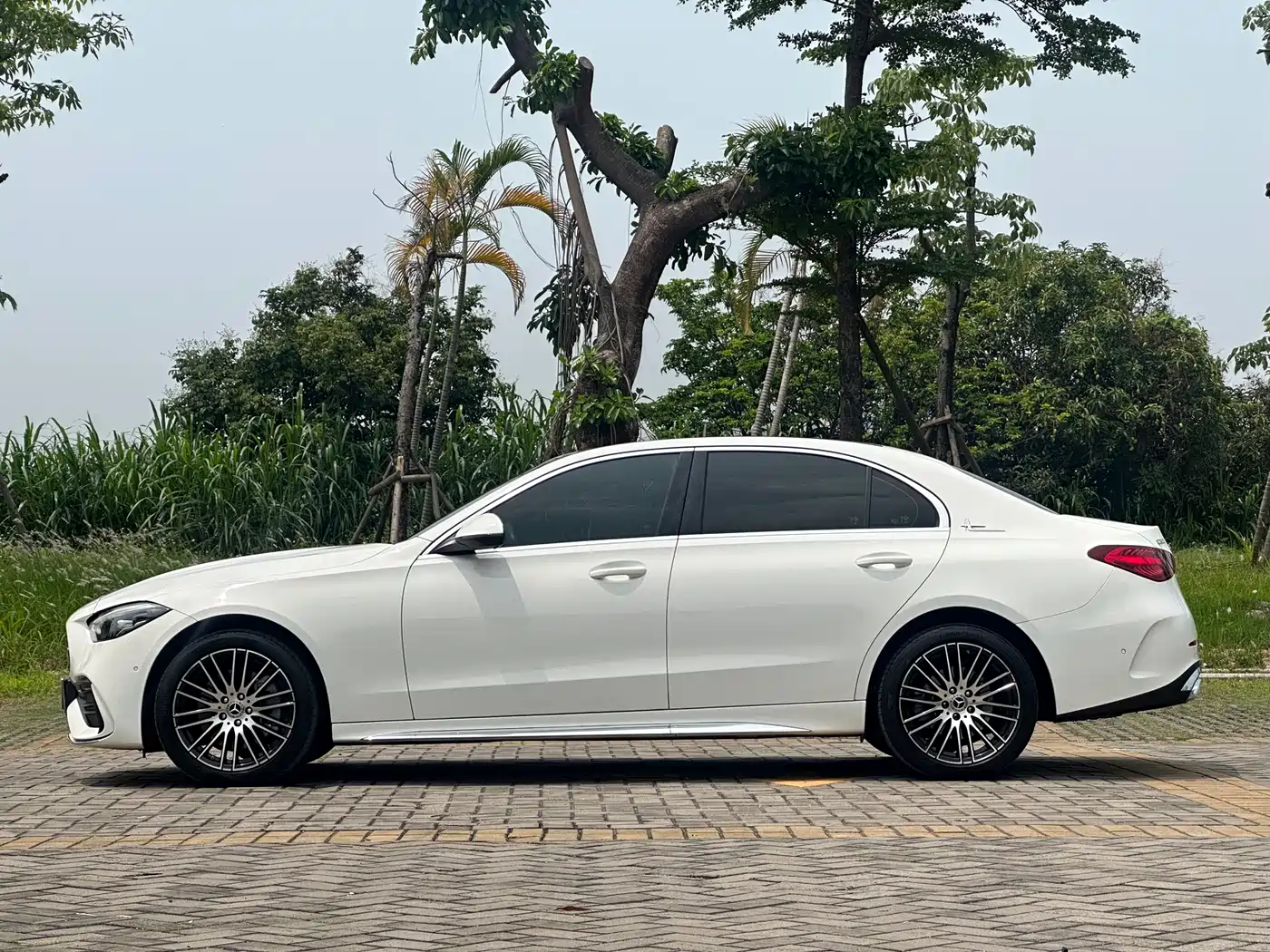 Mercedes-Benz C-Class 2023 Facelift C 260 L Sport Edition фото 14