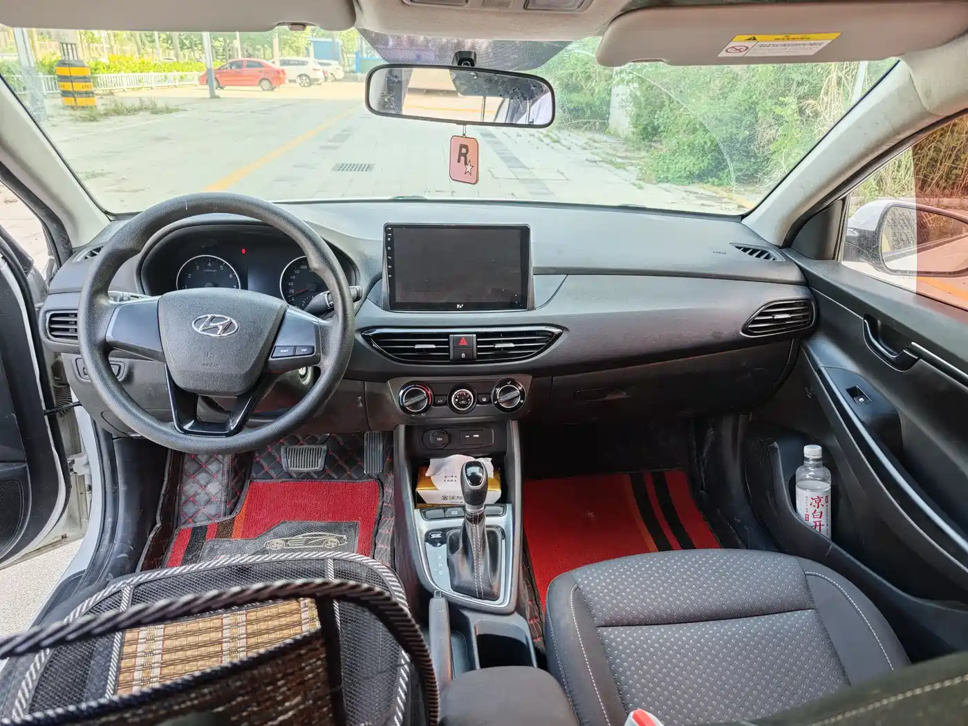 Hyundai Elantra 2020 1.6L Auto GL Pleasing Edition фото 12