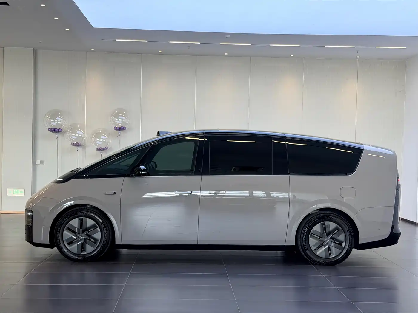 Li Auto MEGA 2024 2024 Ultra