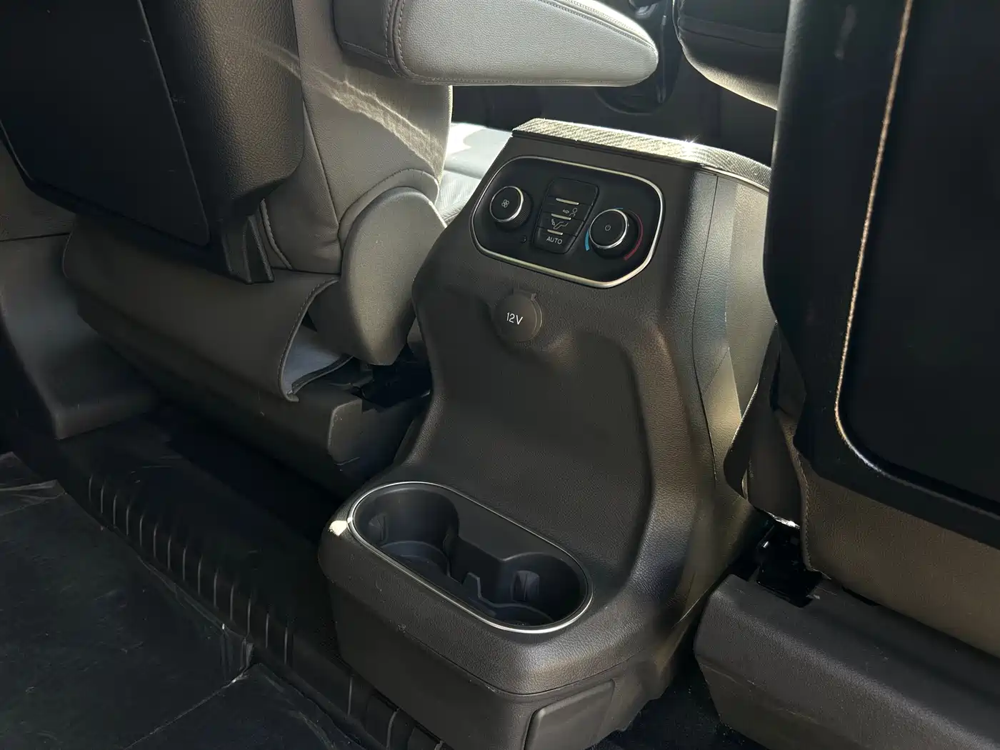 Ford Tourneo 2020 2020 2.0T Auto Jingrui Edition China VI