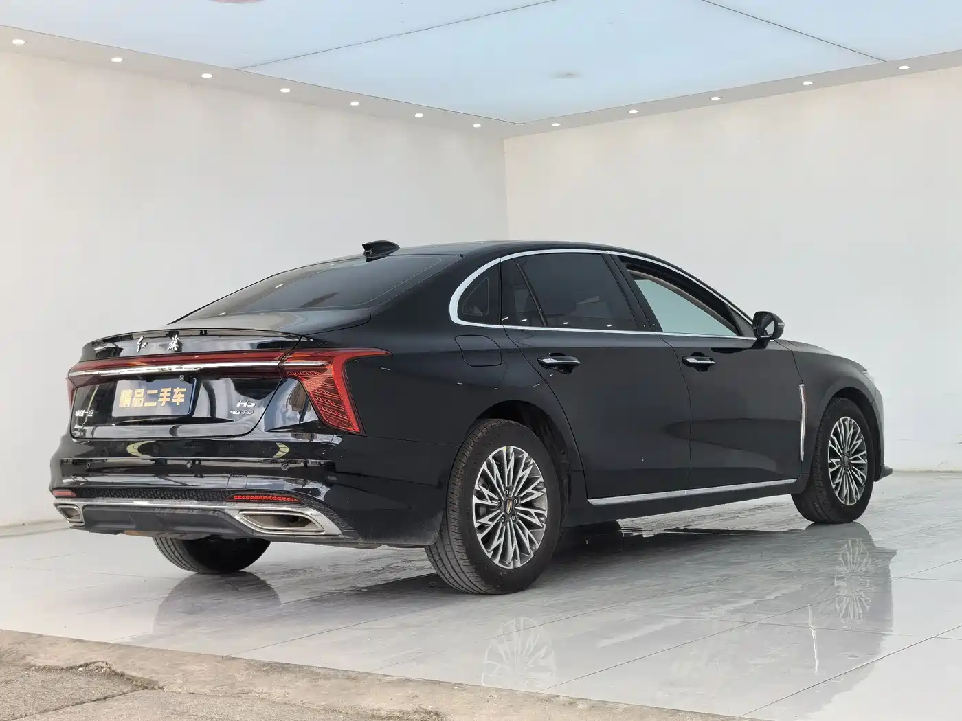 Hongqi H5 2024 1.5T DCT Smart Connect Flag Rhythm Edition фото 10