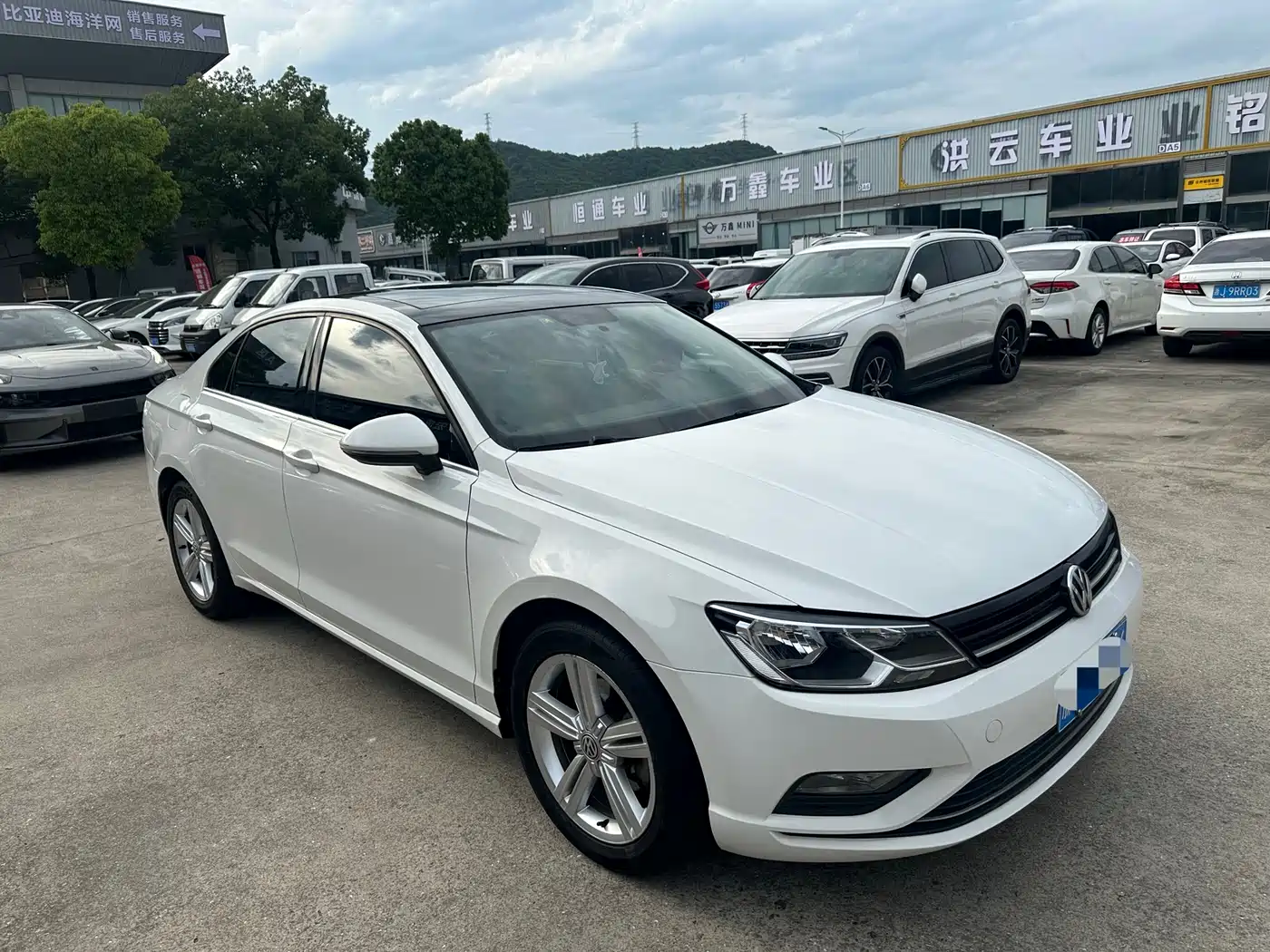 Volkswagen Lamando 2018 280TSI DSG Comfort Edition фото 3