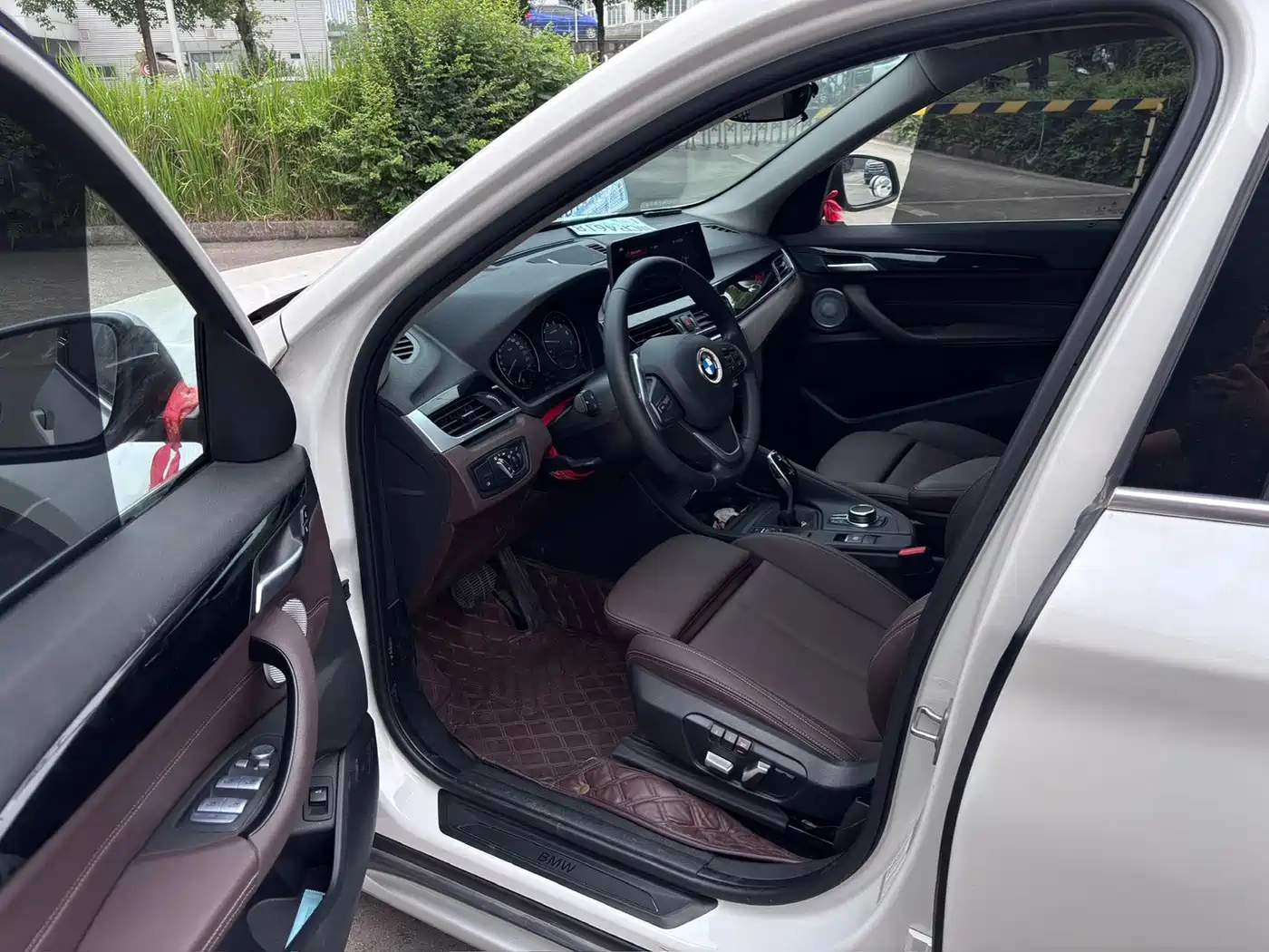 BMW X1 2022 sDrive20Li Fashion фото 6