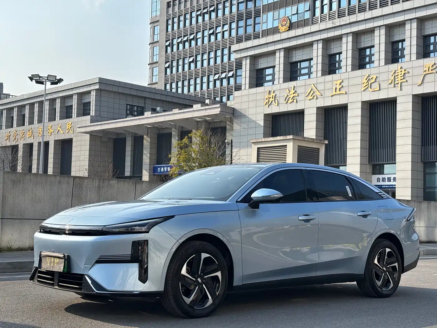 Geely Galaxy Galaxy L6 2025 EM-i 140km Starship Edition