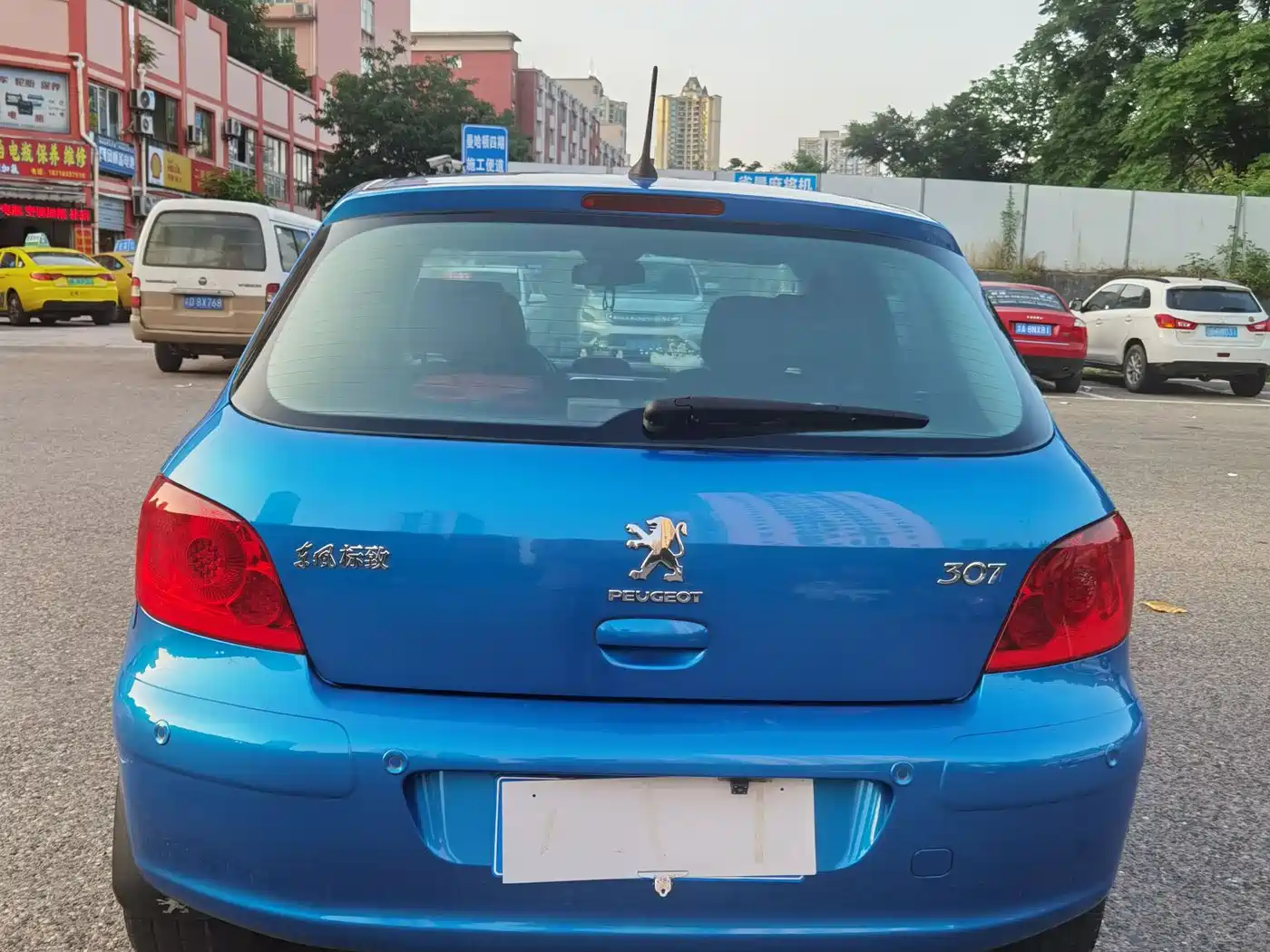 Peugeot 307 2013 Hatchback 1.6L Automatic Comfort фото 4