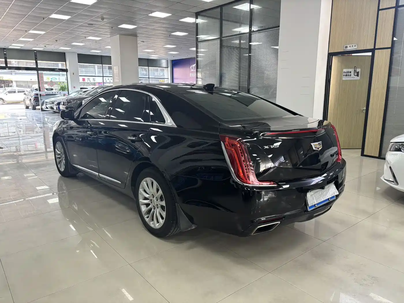 Cadillac XTS 2018 28T Technology фото 7