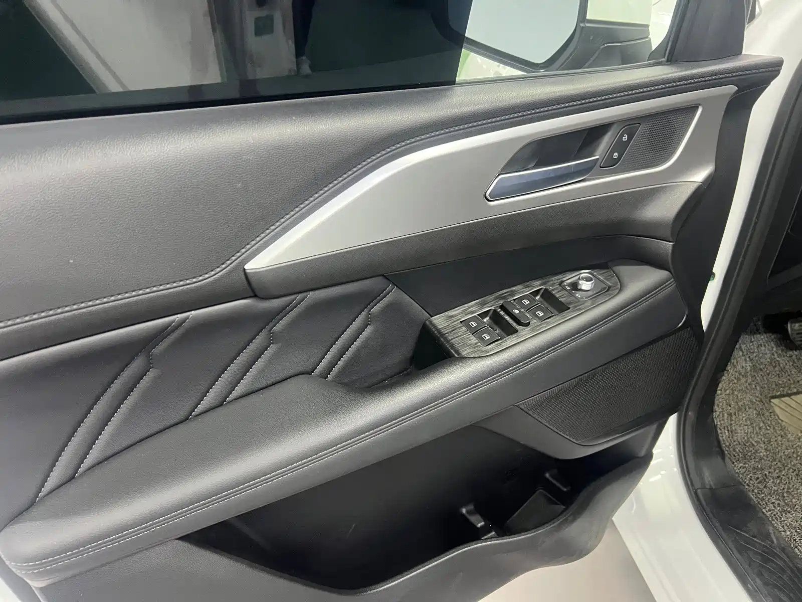 Фото 8 - Haval H5
