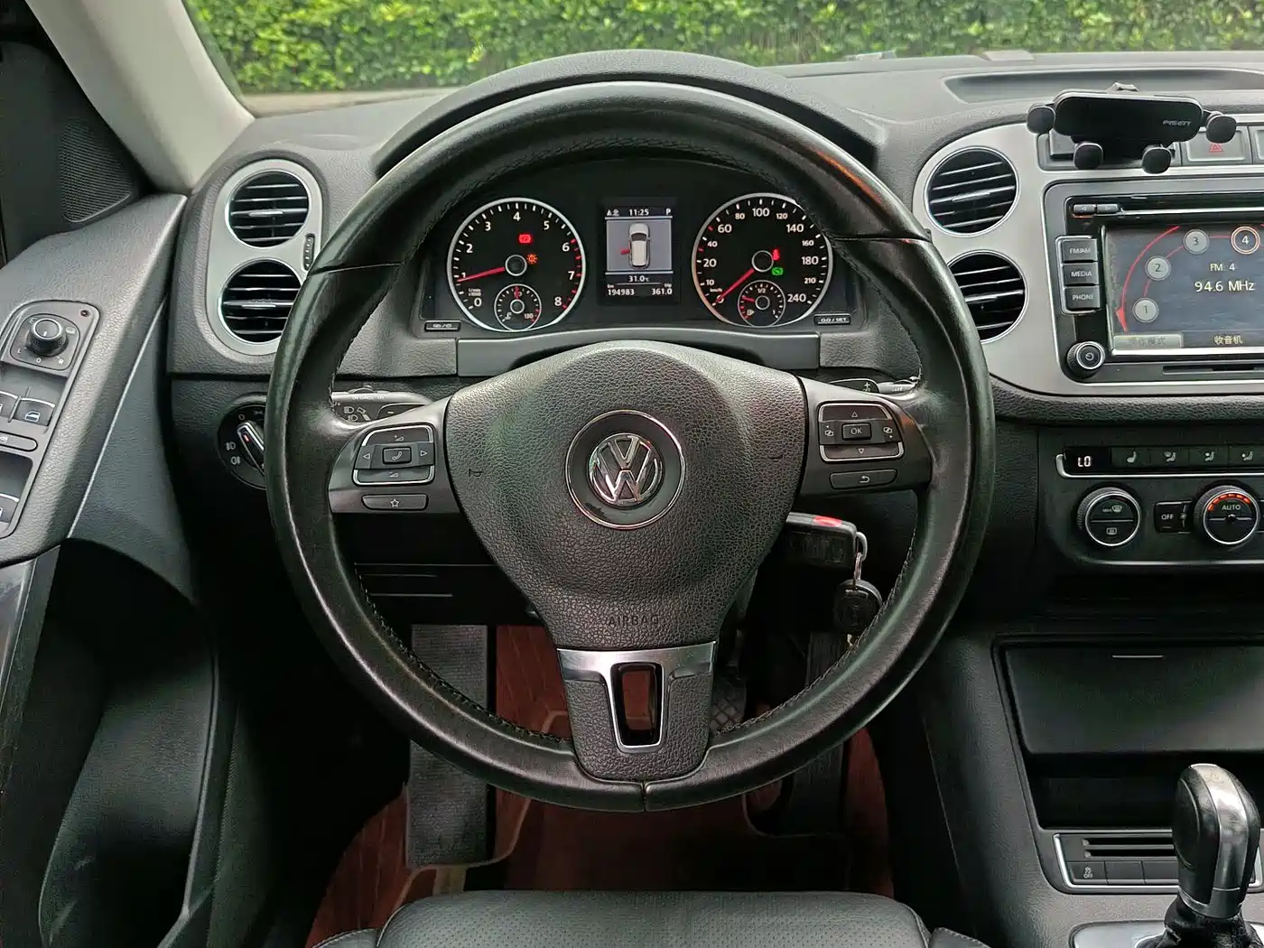 Volkswagen Tiguan 2013 1.8TSI Auto 4WD Luxury фото 10