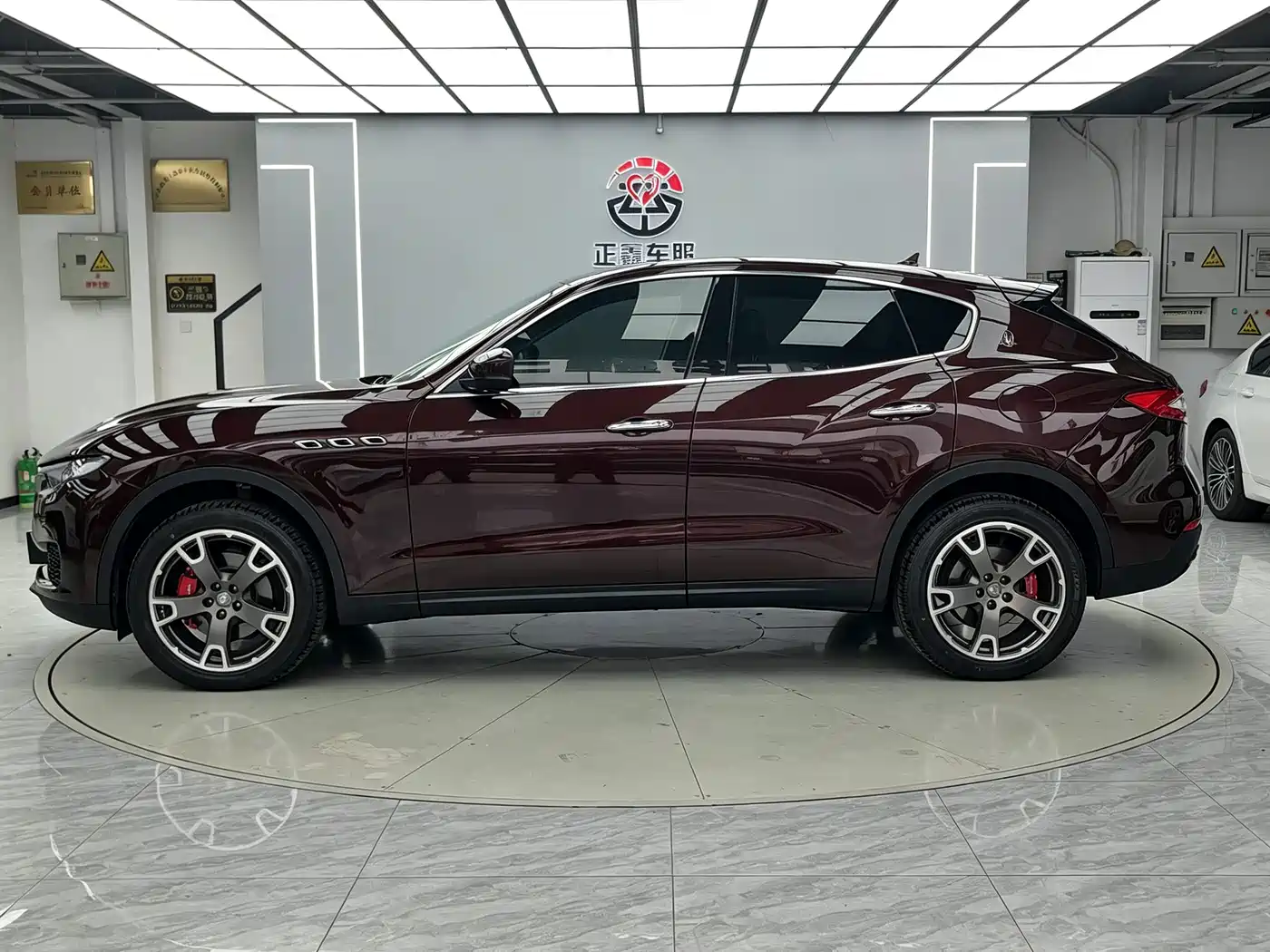 Maserati Levante 2017 2016 3.0T Standard