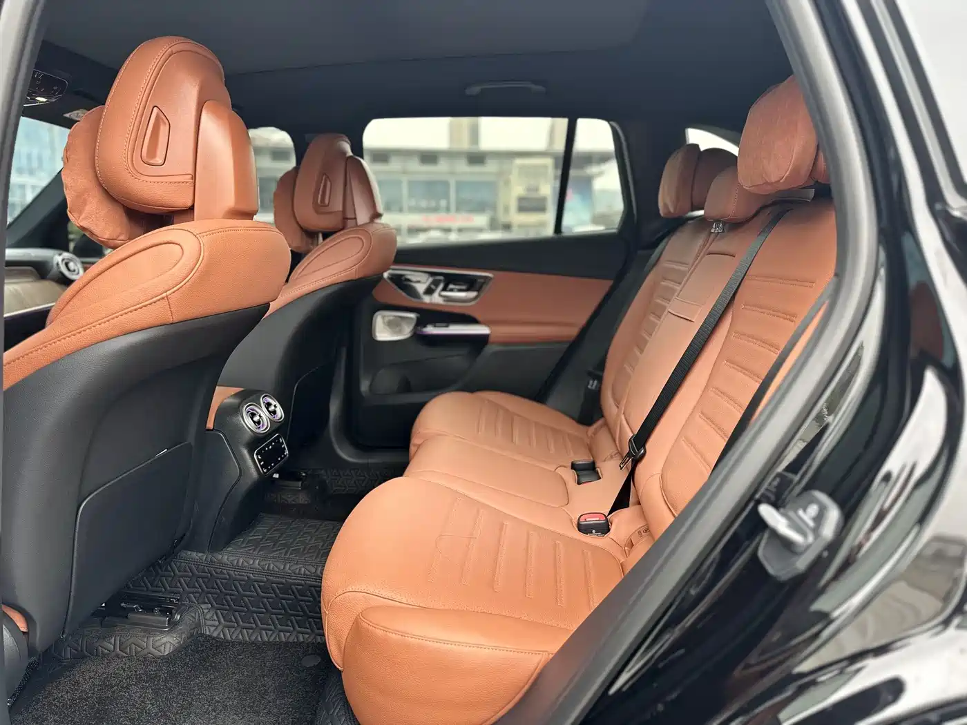 Mercedes-Benz GLC 2025 GLC 300 L 4MATIC Dynamic 5-seater фото 12