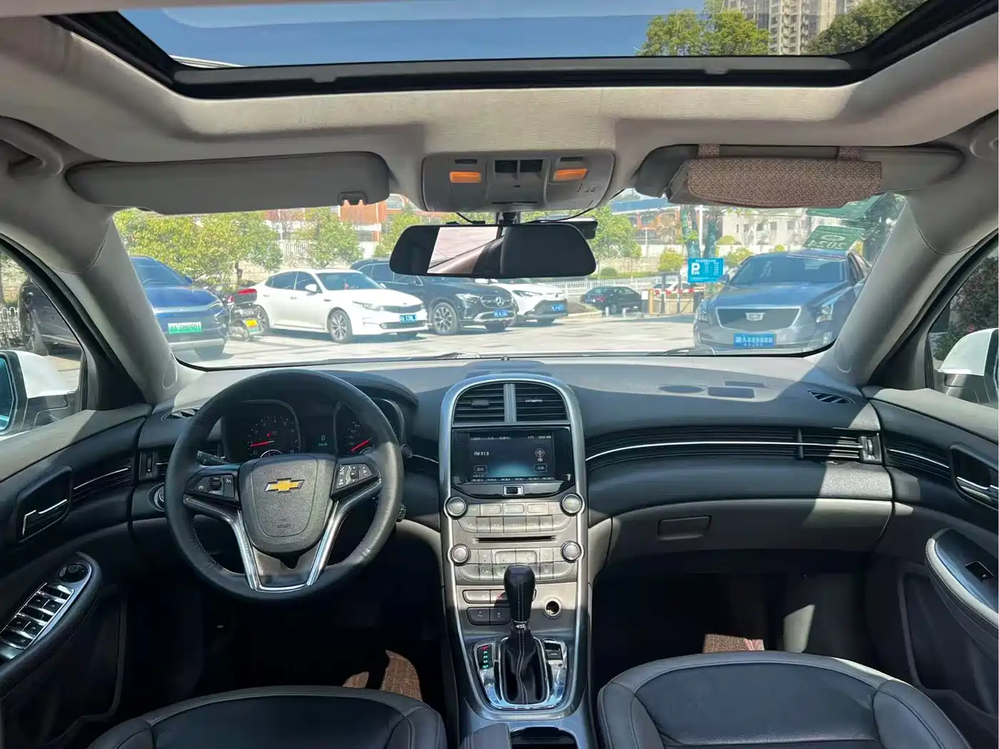 Chevrolet Malibu 2013 2.0L Automatic Luxury Edition фото 10