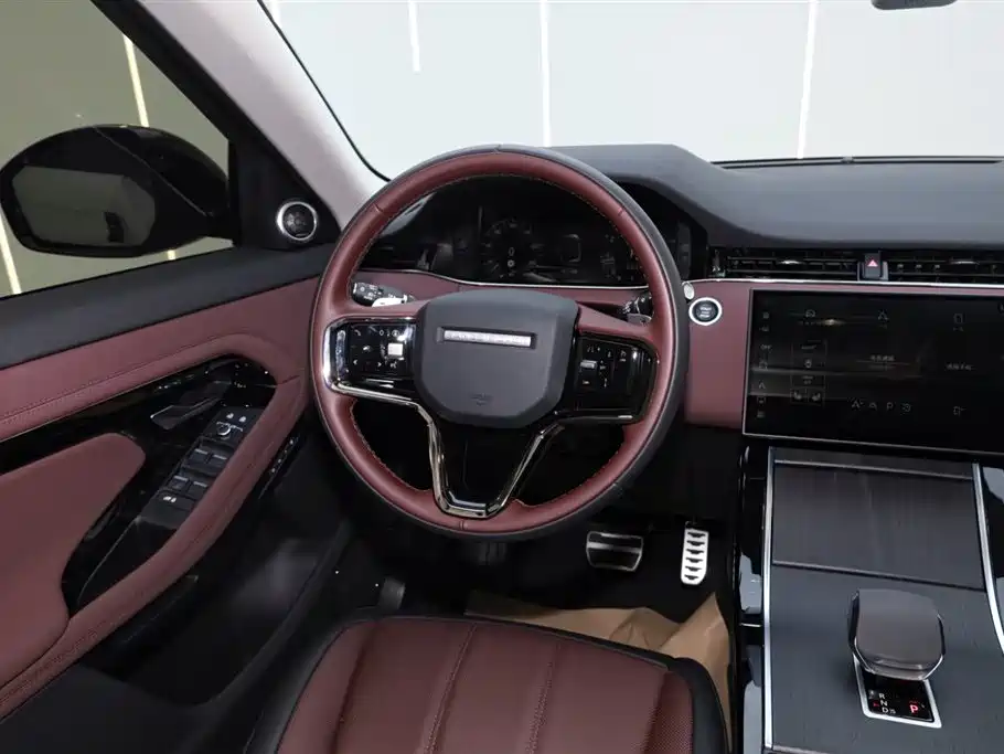 Land Rover Range Rover Evoque 2026 Range Rover Evoque L SE фото 29