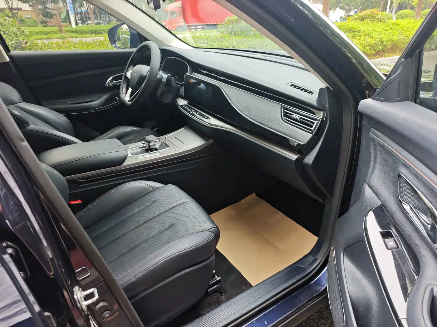 Changan Oshan X7 2020 2020 1.5T Facial Recognition Full Auto Parking Space Leisure Edition