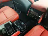 Фото 10 - Lincoln Aviator